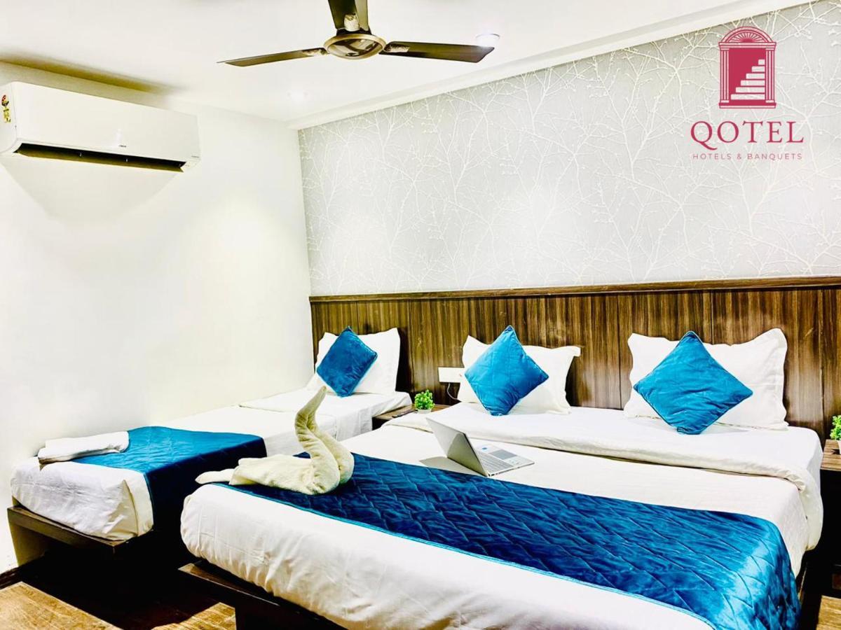 Qotel Hotel Rajouri Garden Above Ritu Marbles, Near Rajouri Garden Metro Station-Couple Friendly Νέο Δελχί Εξωτερικό φωτογραφία